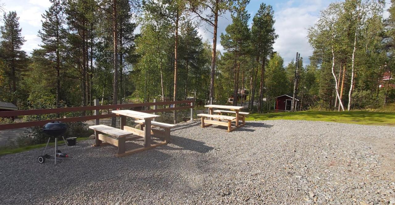 Hillside Rooms Ivalo Eksteriør billede